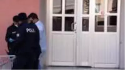 Son dakika haber: Yalnız yaşayan yaşlı kadın evinde ölü bulundu Son dakika haber: Yalnız yaşayan yaşlı kadın evinde ölü bulundu