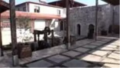 Zeytin ve Zeytinyağı Müzesi ziyaretçilerini zaman yolculuğuna çıkarıyor Zeytin ve Zeytinyağı Müzesi ziyaretçilerini zaman yolculuğuna çıkarıyor