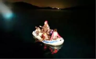 Bodrum'da 11 düzensiz göçmen kurtarıldı Bodrum'da 11 düzensiz göçmen kurtarıldı