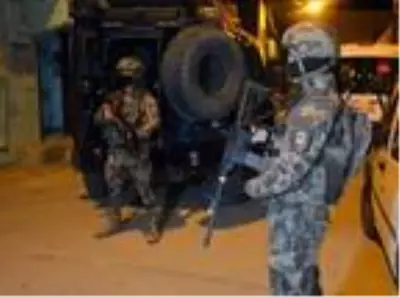 Adana'da şafak vakti uyuşturucu operasyonu Adana'da şafak vakti uyuşturucu operasyonu