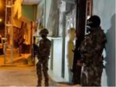 Adana'da şafak vakti uyuşturucu operasyonu Adana'da şafak vakti uyuşturucu operasyonu