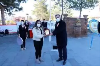 24 Kasım Öğretmenler Günü 24 Kasım Öğretmenler Günü