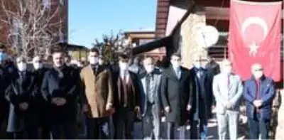 Son dakika: Ahlatlı şehitler şehadetlerinin yıldönümünde kabirleri başında anıldı Son dakika: Ahlatlı şehitler şehadetlerinin yıldönümünde kabirleri başında anıldı