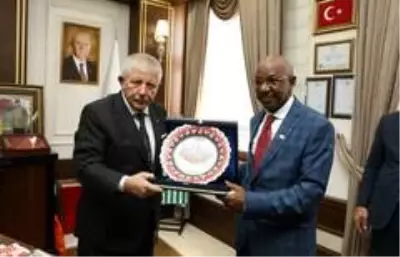 Amasya elmasına Afrika'dan talip çıktı Amasya elmasına Afrika'dan talip çıktı