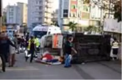Son dakika haberi | Antalya'da ambulans kazası: 1 hemşire yaralı Son dakika haberi | Antalya'da ambulans kazası: 1 hemşire yaralı
