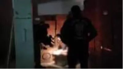Ataşehir'de kaçak sigara operasyonu Ataşehir'de kaçak sigara operasyonu