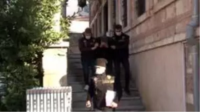 Avcılar'da 12 yaşındaki kız çocuğunu taciz eden zanlı tutuklandı Avcılar'da 12 yaşındaki kız çocuğunu taciz eden zanlı tutuklandı