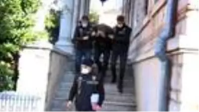 Son dakika haberleri! Avcılar'da 12 yaşındaki kız çocuğunu taciz eden şüpheli tutuklandı Son dakika haberleri! Avcılar'da 12 yaşındaki kız çocuğunu taciz eden şüpheli tutuklandı