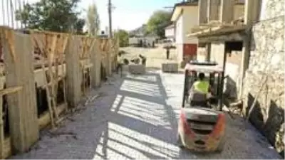Aydın Büyükşehir mahalle yollarını yeniliyor Aydın Büyükşehir mahalle yollarını yeniliyor