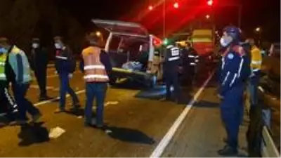 Son Dakika | Aydın'da kamyonet tırın altına girdi: 1 ölü, 1 yaralı Son Dakika | Aydın'da kamyonet tırın altına girdi: 1 ölü, 1 yaralı