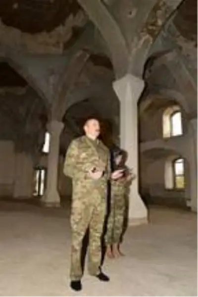 Son dakika haberi... Azerbaycan Cumhurbaşkanı Aliyev'den 27 yıl sonra Ağdam'a ilk ziyaret Son dakika haberi... Azerbaycan Cumhurbaşkanı Aliyev'den 27 yıl sonra Ağdam'a ilk ziyaret