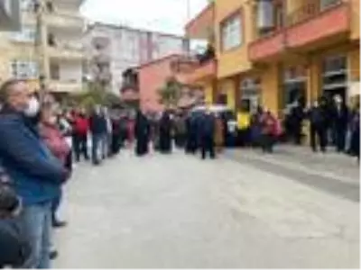 AZİZ YILDIRIM'IN KORUMASININ SİLAHINDAN ÇIKAN KURŞUNLA ÖLEN TERSANE ÇALIŞANININ CENAZESİ MEMLEKETİ GİRESUN'A GÖNDERİLDİ AZİZ YILDIRIM'IN KORUMASININ SİLAHINDAN ÇIKAN KURŞUNLA ÖLEN TERSANE ÇALIŞANININ CENAZESİ MEMLEKETİ GİRESUN'A GÖNDERİLDİ