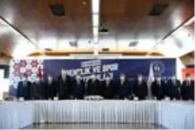 Kasapoğlu: 'Gençlerimizin istediği lokasyonlara potaları inşa ediyoruz' Kasapoğlu: 'Gençlerimizin istediği lokasyonlara potaları inşa ediyoruz'