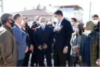 Bakan Kurum: 'Elazığ'da 19 bin 500 konuttan 2 bin 500'ünü tamamladık' Bakan Kurum: 'Elazığ'da 19 bin 500 konuttan 2 bin 500'ünü tamamladık'