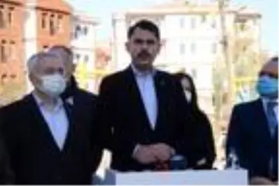 Bakan Kurum: 'Elazığ'da 19 bin 500 konuttan 2 bin 500'ünü tamamladık' Bakan Kurum: 'Elazığ'da 19 bin 500 konuttan 2 bin 500'ünü tamamladık'