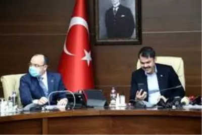 Son dakika politika: Bakan Kurum, öğretmeni ile görüntülü görüştü Son dakika politika: Bakan Kurum, öğretmeni ile görüntülü görüştü