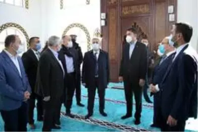 Bakan Kurum deprem konutlarını inceledi Bakan Kurum deprem konutlarını inceledi