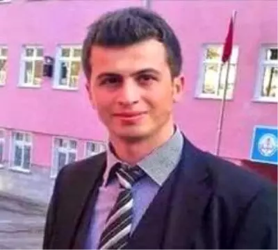Bakan Soylu, şehit öğretmen Necmettin Yılmaz'ı unutmadı Bakan Soylu, şehit öğretmen Necmettin Yılmaz'ı unutmadı