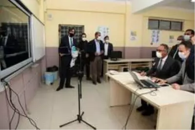 Başkan Kuş sahadaki öğretmenlerle bir araya geldi Başkan Kuş sahadaki öğretmenlerle bir araya geldi