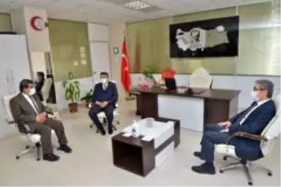 Başkan Yılmaz, Öğretmenler Günü'nü kutladı Başkan Yılmaz, Öğretmenler Günü'nü kutladı