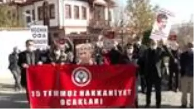 Başkent'te Bülent Arınç protesto edildi Başkent'te Bülent Arınç protesto edildi