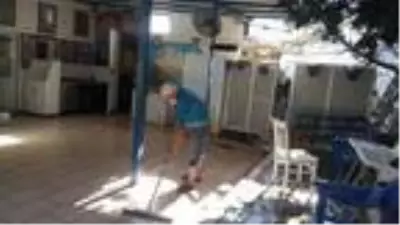 Son dakika haberleri! Bodrum'da yine su borusu patladı; yolda oluşan çukura düşen kamyonettekiler son anda kurtuldu Son dakika haberleri! Bodrum'da yine su borusu patladı; yolda oluşan çukura düşen kamyonettekiler son anda kurtuldu