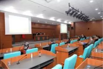 Burdur Valisi Arslantaş, jeotermal etüt çalışmasıyla ilgili brifing aldı Burdur Valisi Arslantaş, jeotermal etüt çalışmasıyla ilgili brifing aldı