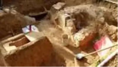 Bursa'da 1500 yıllık kitabe bulundu Bursa'da 1500 yıllık kitabe bulundu