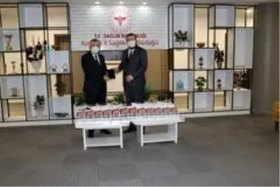 Büyükşehir sağlık çalışanlarına tablet hediye etti Büyükşehir sağlık çalışanlarına tablet hediye etti