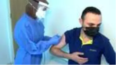 (YENİDEN) ÇİN AŞISI GÖNÜLLÜLERE UYGULANIYOR... PROF. DR. ALTIN: AŞIDAN BAŞKA SİLAHIMIZ YOK (YENİDEN) ÇİN AŞISI GÖNÜLLÜLERE UYGULANIYOR... PROF. DR. ALTIN: AŞIDAN BAŞKA SİLAHIMIZ YOK