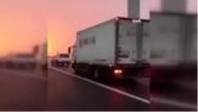 Çin'de 43 aracın karıştığı trafik kazasında 3 kişi öldü Çin'de 43 aracın karıştığı trafik kazasında 3 kişi öldü