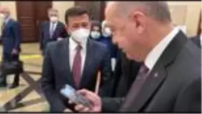 Cumhurbaşkanı Erdoğan, İzmir depreminin simgelerinden olan 3 yaşındaki Ayda bebek ile telefonda görüştü Cumhurbaşkanı Erdoğan, İzmir depreminin simgelerinden olan 3 yaşındaki Ayda bebek ile telefonda görüştü