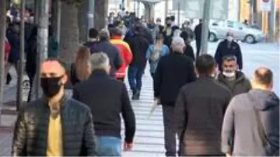 Denizli'de 134 kişi karantina kurallarına uymayarak ceza yedi Denizli'de 134 kişi karantina kurallarına uymayarak ceza yedi