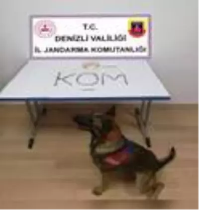 Denizli'ye kamyonla 1 kilo uyuşturucu sokan 2 şahıs yakalandı Denizli'ye kamyonla 1 kilo uyuşturucu sokan 2 şahıs yakalandı