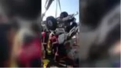 Devrilen tırın sürücüsü hayatını kaybetti Devrilen tırın sürücüsü hayatını kaybetti