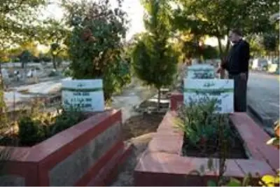 Son dakika gündem: Diyarbakır'da Bülent Arınç'a tepkiler dinmiyor Son dakika gündem: Diyarbakır'da Bülent Arınç'a tepkiler dinmiyor