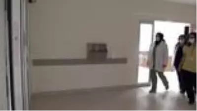 DOKTORLAR KOVİD-19'LA SAVAŞI ANLATIYOR - 'Hiçbir şey yokmuş gibi davrananları görünce kendimizi kötü hissediyoruz' DOKTORLAR KOVİD-19'LA SAVAŞI ANLATIYOR - 'Hiçbir şey yokmuş gibi davrananları görünce kendimizi kötü hissediyoruz'
