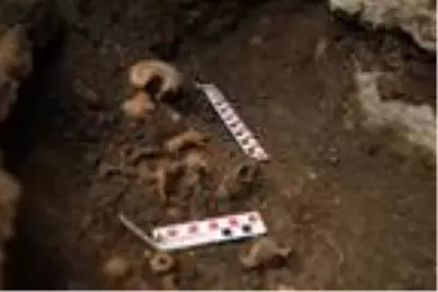 DÜZCE- Antik kentte bebek iskeleti ve su arkı bulundu DÜZCE- Antik kentte bebek iskeleti ve su arkı bulundu