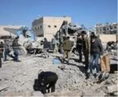 El Bab'da bomba yüklü araçla saldırı: 5 ölü, 18 yaralı El Bab'da bomba yüklü araçla saldırı: 5 ölü, 18 yaralı