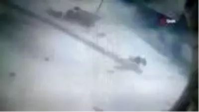 El Bab'daki bombalı saldırıya ait patlama anı kamerada El Bab'daki bombalı saldırıya ait patlama anı kamerada