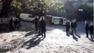 Son dakika yerel: Emekli öğretmen Koronadan hayatını kaybetti, Öğretmenler Günü'nde toprağa verildi Son dakika yerel: Emekli öğretmen Koronadan hayatını kaybetti, Öğretmenler Günü'nde toprağa verildi