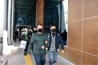 Eski CHP'li Menemen Belediye Başkanı cezaevine gönderildi Eski CHP'li Menemen Belediye Başkanı cezaevine gönderildi