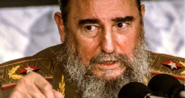 Fidel Castro kimdir? Kaç yaşında hayatını kaybetti? Kübalı Marksist-Leninist, devrimci ve Küba Devrimi'nin önderi olan Fidel Castro neden öldü?