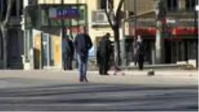 Fransa'da 501 kişi Covid-19'dan hayatını kaybetti Fransa'da 501 kişi Covid-19'dan hayatını kaybetti