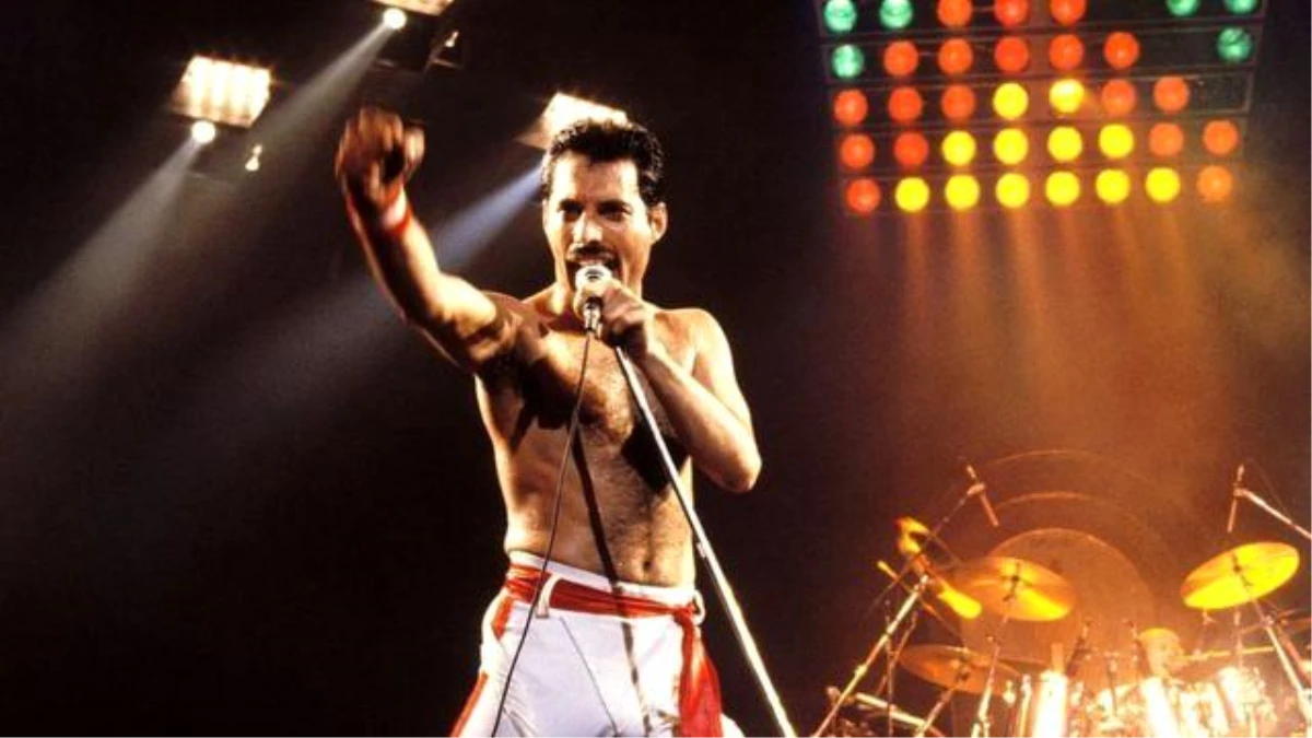 Freddie Mercury Kimdir Nereli Freddie Mercury Kac Yasinda Ne Zaman Oldu Freddie Mercury Neden Oldu Son
