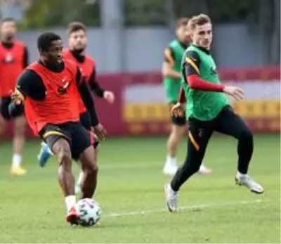 Galatasaray'da Rizespor mesaisi başladı Galatasaray'da Rizespor mesaisi başladı