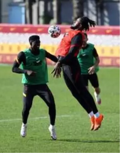 Galatasaray'da Rizespor mesaisi başladı Galatasaray'da Rizespor mesaisi başladı