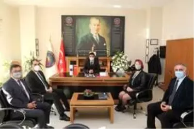 GKV Özel Okulları'nda Öğretmenler Günü kutlandı GKV Özel Okulları'nda Öğretmenler Günü kutlandı