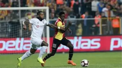 Göztepe, milli takımdan mazeret sunmadan geri dönmeyen Poko'yu takımdan gönderdi Göztepe, milli takımdan mazeret sunmadan geri dönmeyen Poko'yu takımdan gönderdi