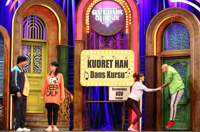 Güldür Güldür Show yeni bölüm canlı izle! Güldür Güldür yeni bölüm fragmanı yayınlandı mı? Güldür Güldür Show son bölüm (243. bölüm) izle!